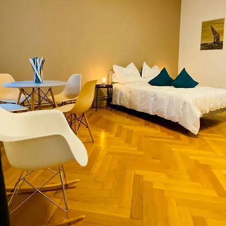 Crops 2* Triest