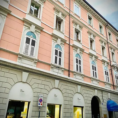 Crops Trieste